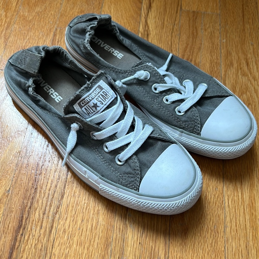 grey Converse sneakers in excellent condition. Worn only a handful of times